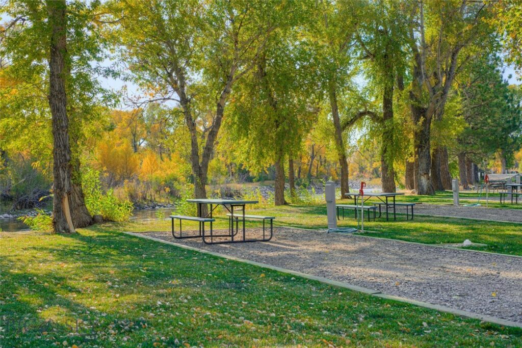 257 Main Boulder Road, Big Timber MT 59011