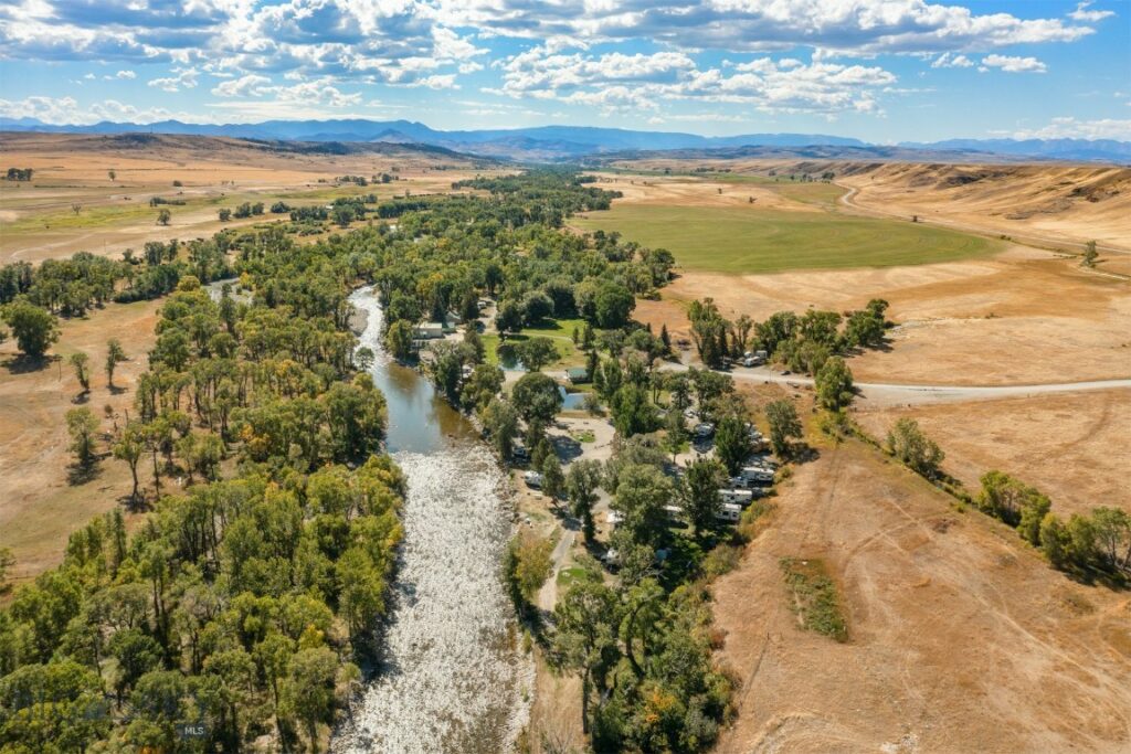 257 Main Boulder Road, Big Timber MT 59011