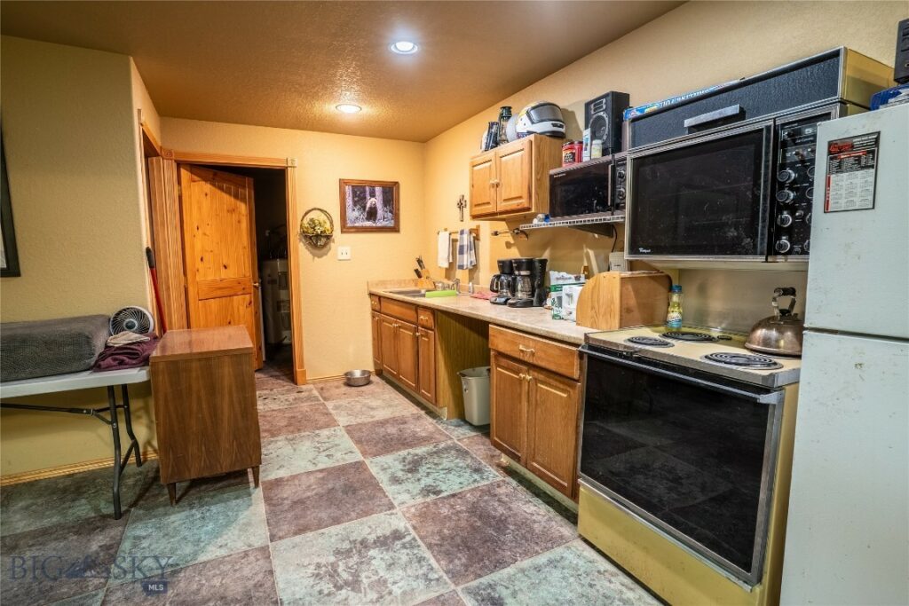 2584 MT Highway 284, Townsend MT 59644