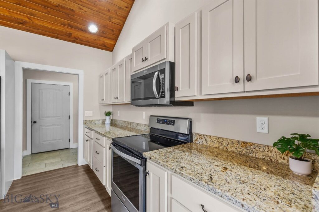 2608 Meriwether Drive S, Livingston MT 59047