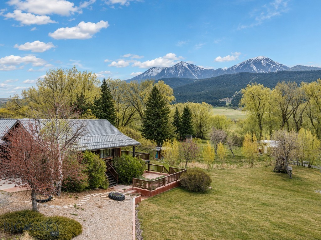 262 Swingley Road, Livingston MT 59047