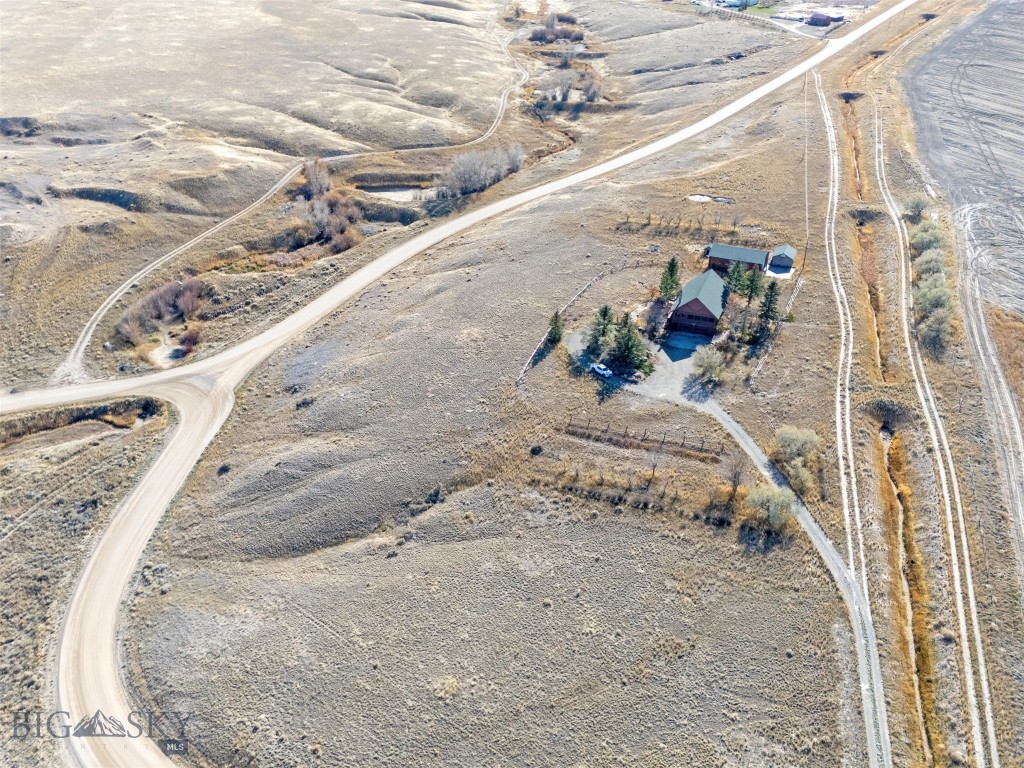 268 Davis Lane, Twin Bridges MT 59754