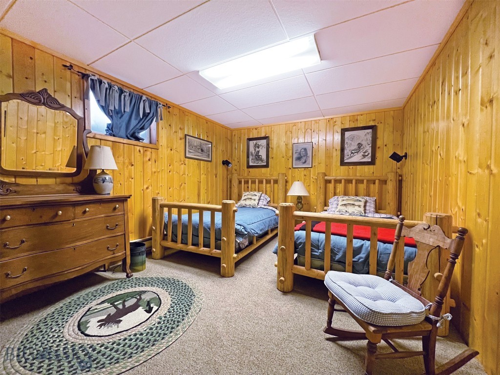 268 Davis Lane, Twin Bridges MT 59754