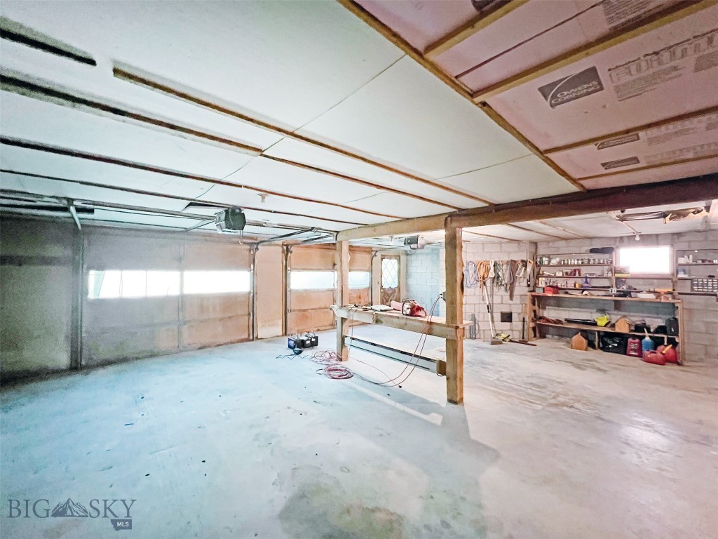 268 Davis Lane, Twin Bridges MT 59754