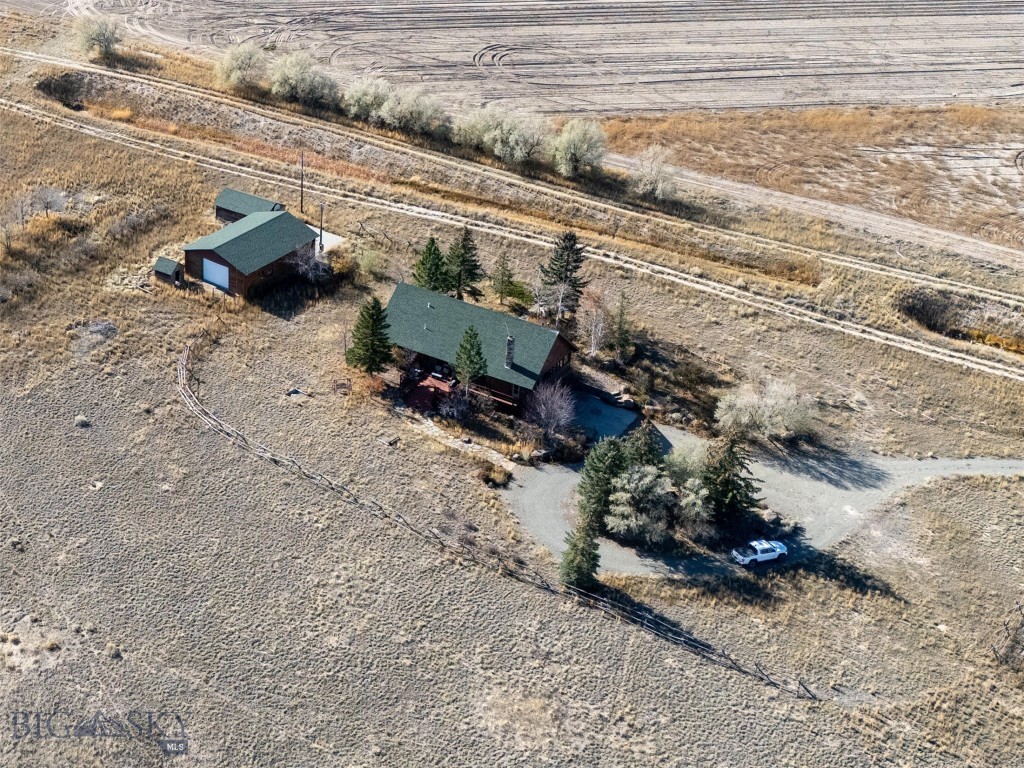 268 Davis Lane, Twin Bridges MT 59754