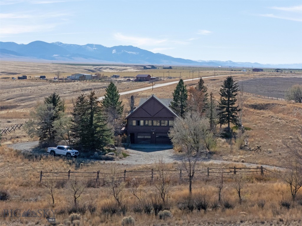 268 Davis Lane, Twin Bridges MT 59754