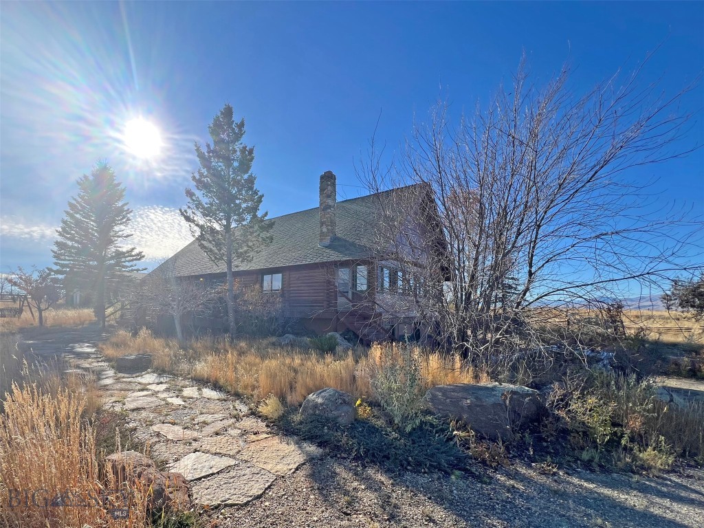 268 Davis Lane, Twin Bridges MT 59754