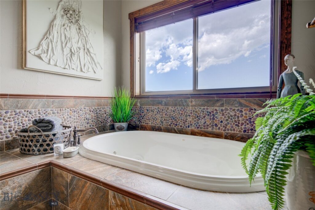 27 Badger Road, Pray MT 59065