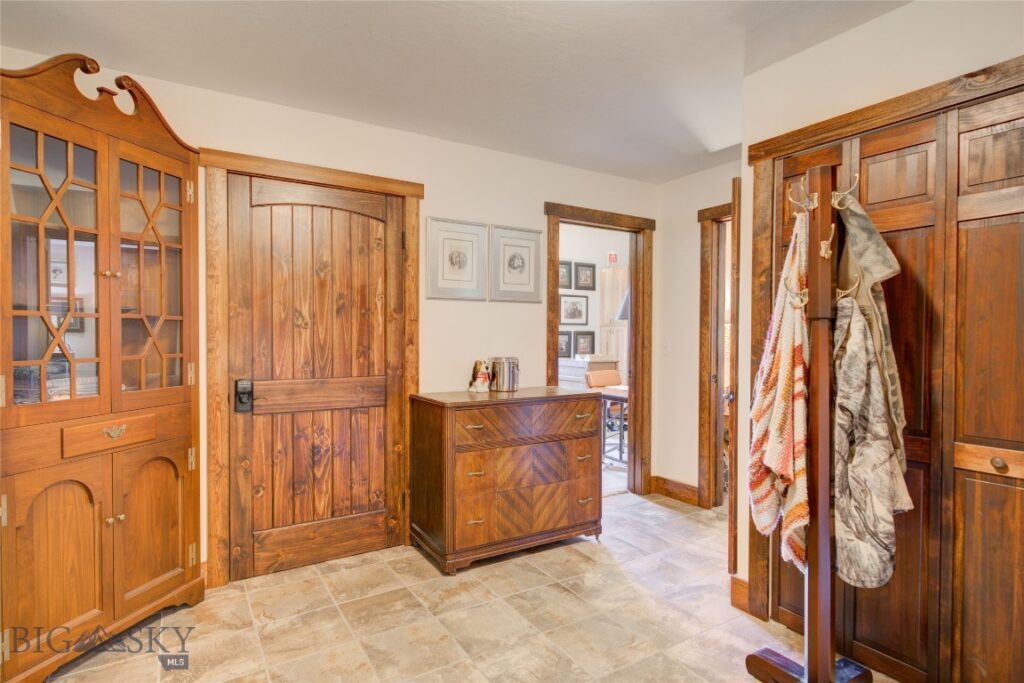 27 Badger Road, Pray MT 59065