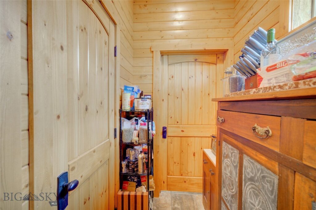 27 Badger Road, Pray MT 59065