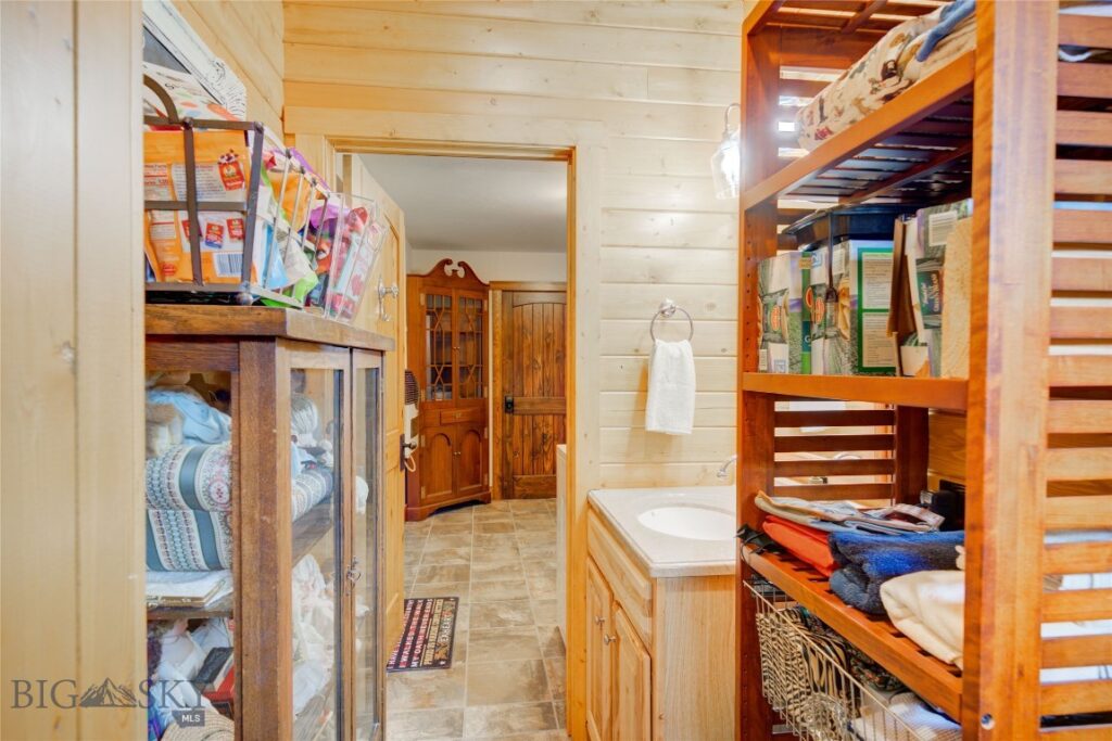 27 Badger Road, Pray MT 59065