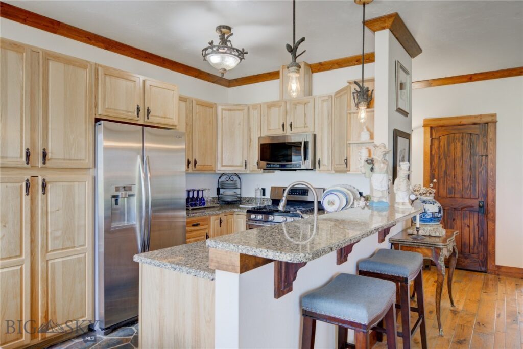 27 Badger Road, Pray MT 59065