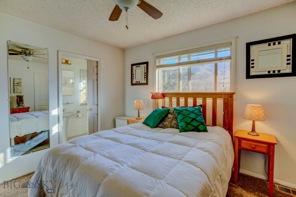 2702 E River Road, Livingston MT 59047