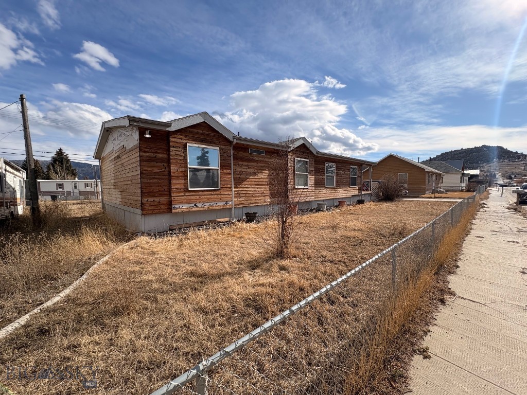 2708 S Montana, Butte MT 59701