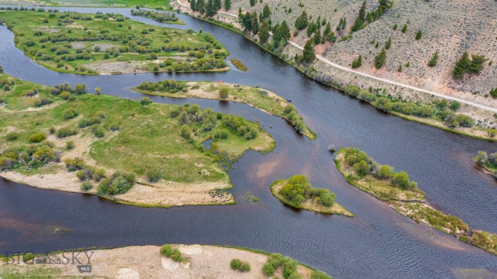 2833 Johnson Creek Road, Divide MT 59727