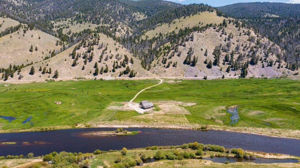 2833 Johnson Creek Road, Divide MT 59727