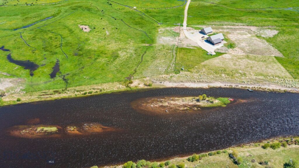 2833 Johnson Creek Road, Divide MT 59727