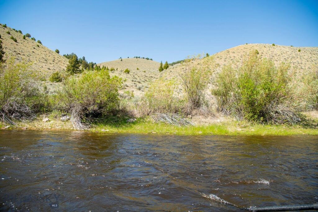 2833 Johnson Creek Road, Divide MT 59727