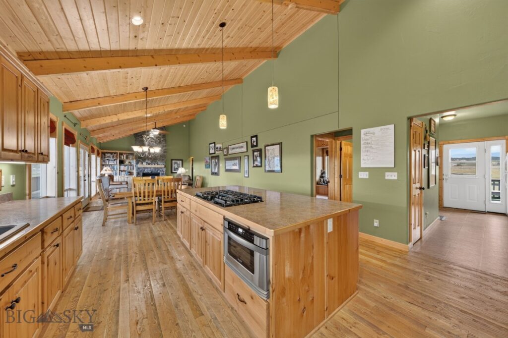 285 Catfish Lane, West Yellowstone MT 59758