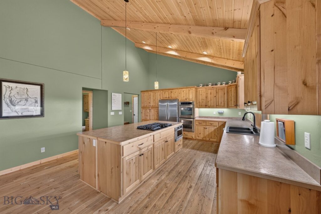 285 Catfish Lane, West Yellowstone MT 59758