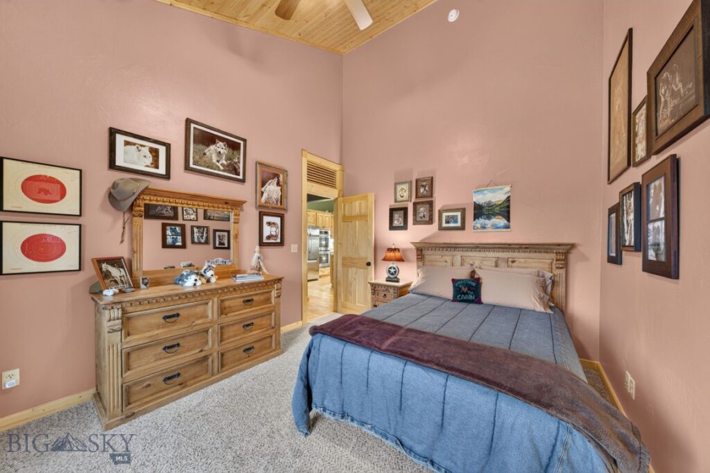 285 Catfish Lane, West Yellowstone MT 59758
