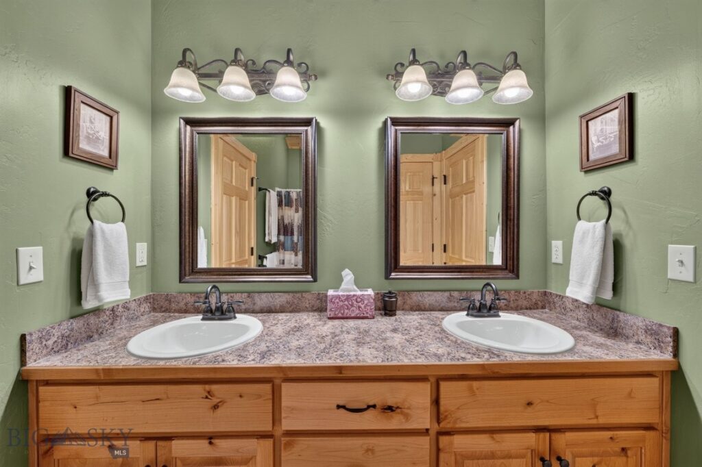 285 Catfish Lane, West Yellowstone MT 59758