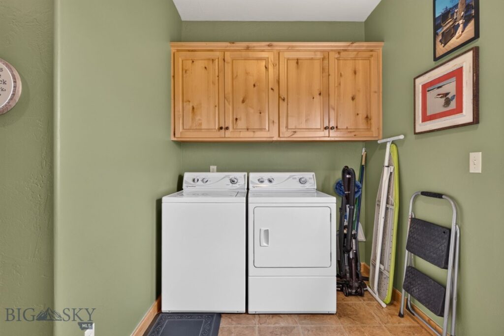 285 Catfish Lane, West Yellowstone MT 59758