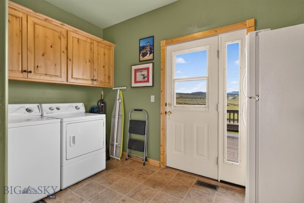 285 Catfish Lane, West Yellowstone MT 59758