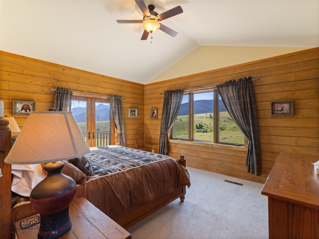 29 S Wineglass Loop S, Livingston MT 59047