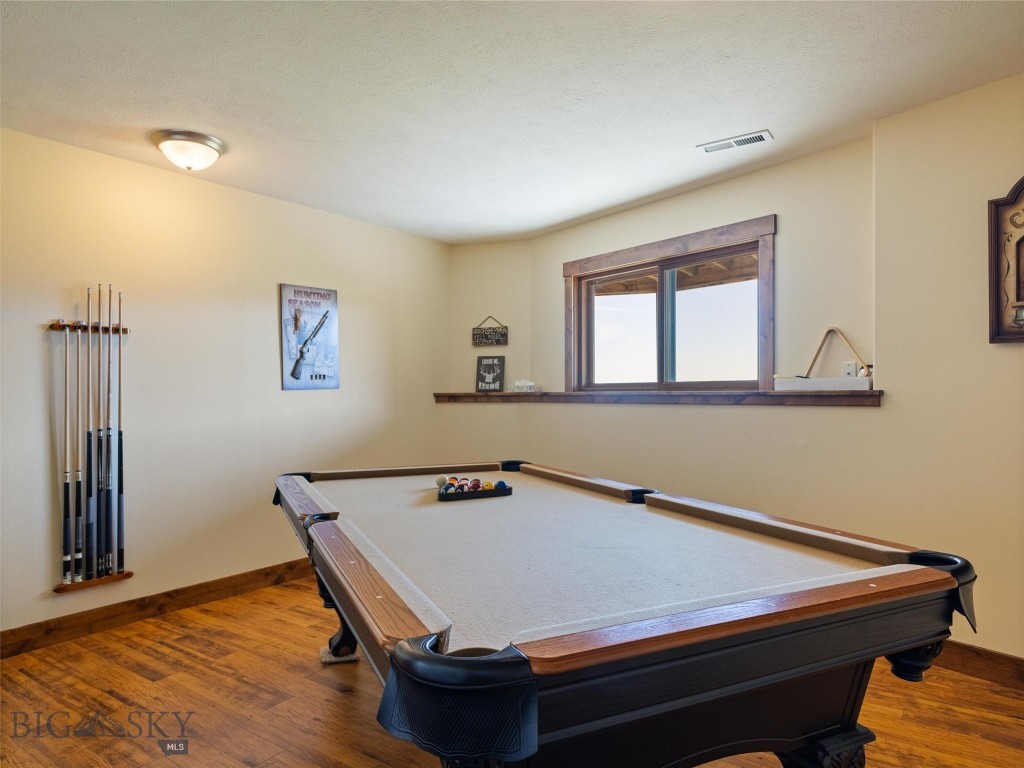 29 S Wineglass Loop S, Livingston MT 59047