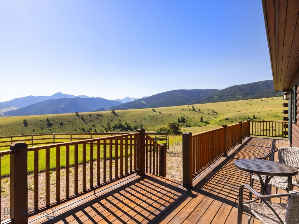 29 S Wineglass Loop S, Livingston MT 59047