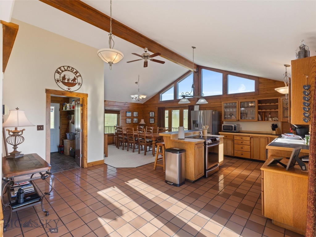 29 S Wineglass Loop S, Livingston MT 59047