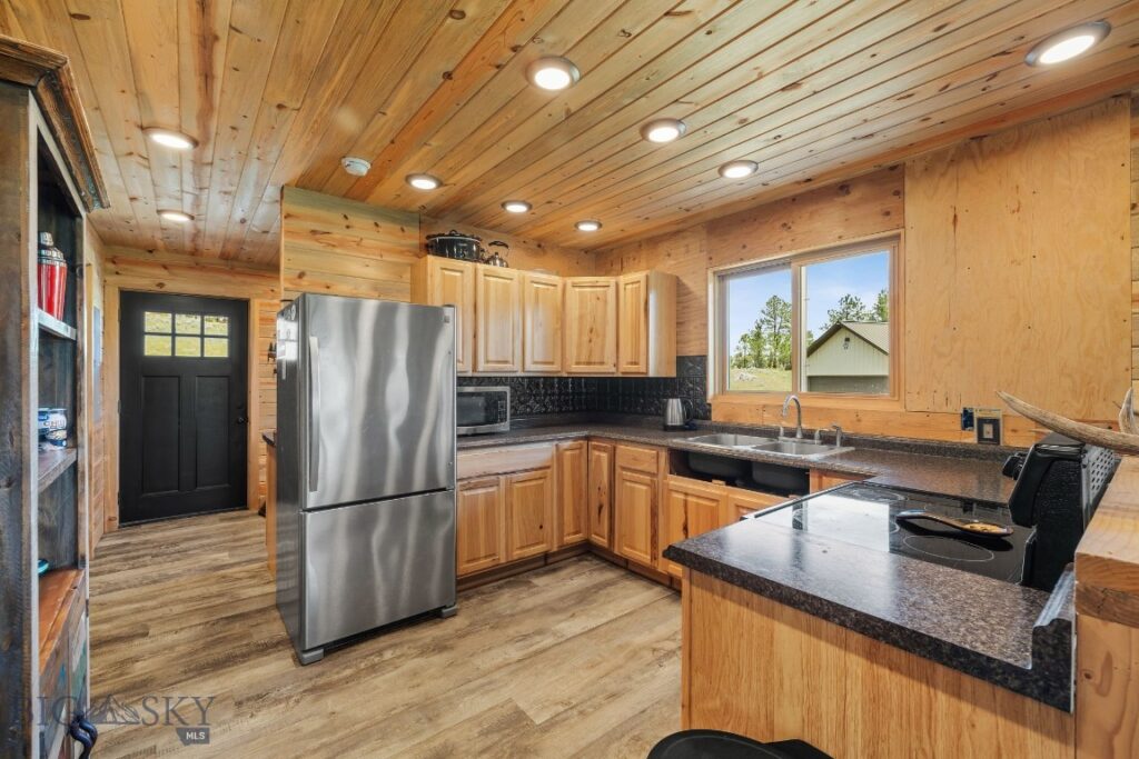 2920 79 Trail, Roy MT 59471