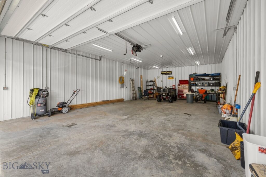 2920 79 Trail, Roy MT 59471