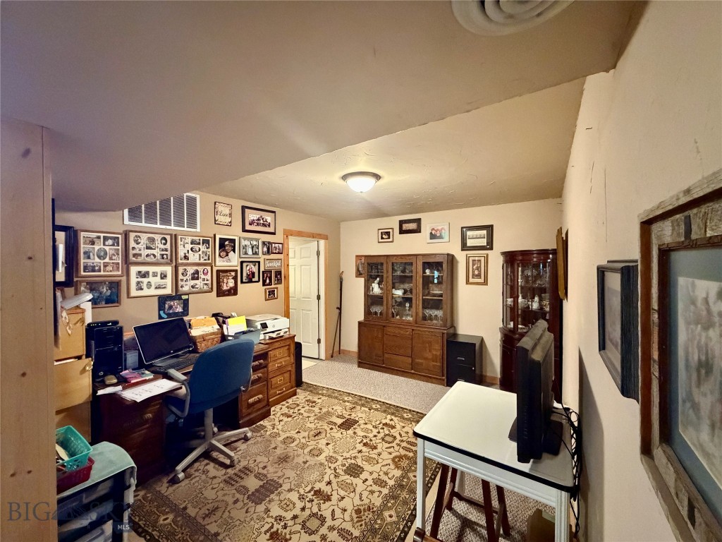 3 Sun Valley Park, Whitehall MT 59759