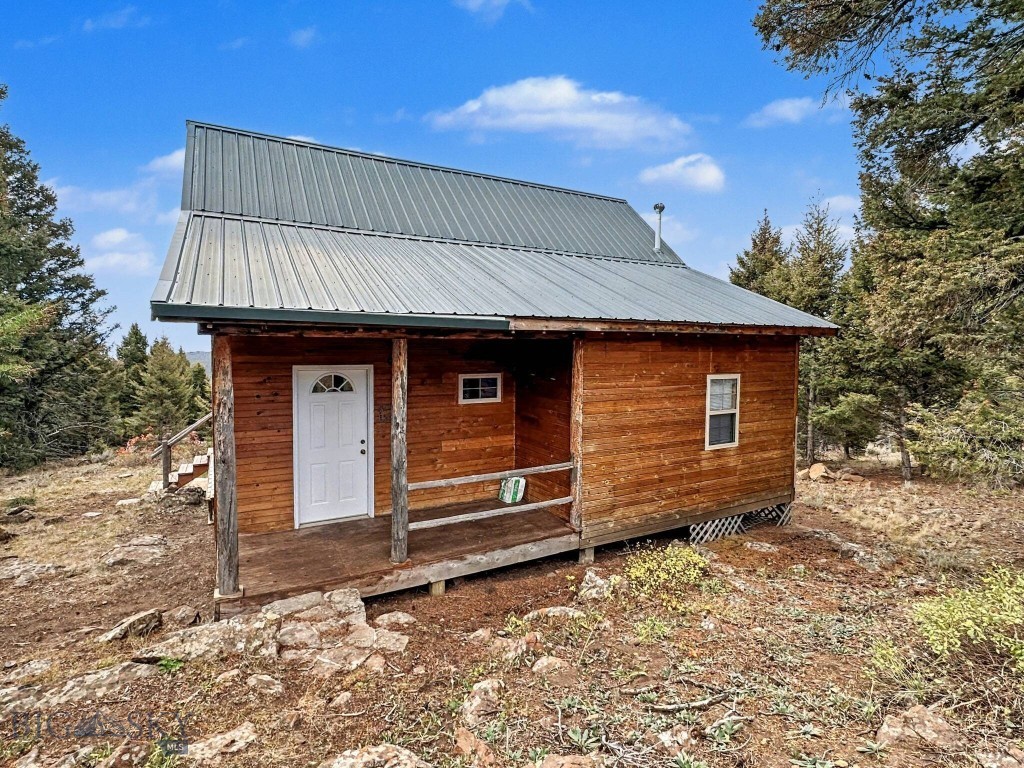 30 Bunks Trail, Ennis MT 59729