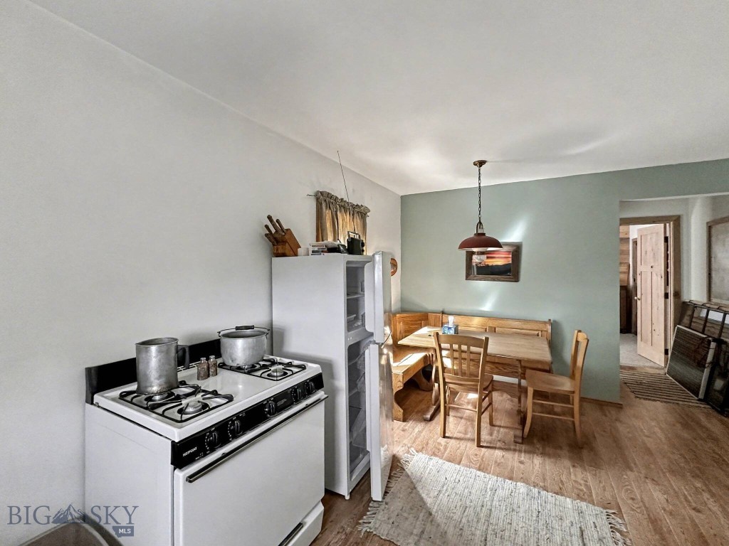 30 Bunks Trail, Ennis MT 59729