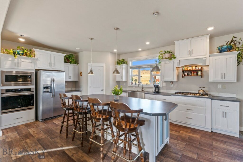 30 Mountain View Road, Sheridan MT 59749