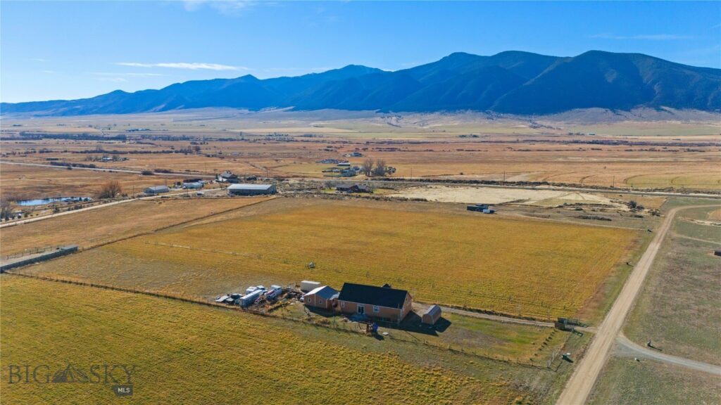 30 Mountain View Road, Sheridan MT 59749