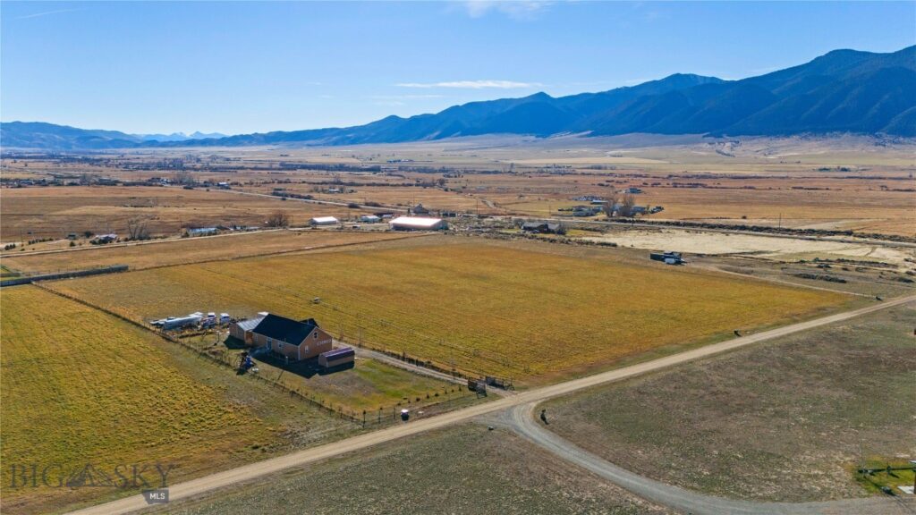 30 Mountain View Road, Sheridan MT 59749