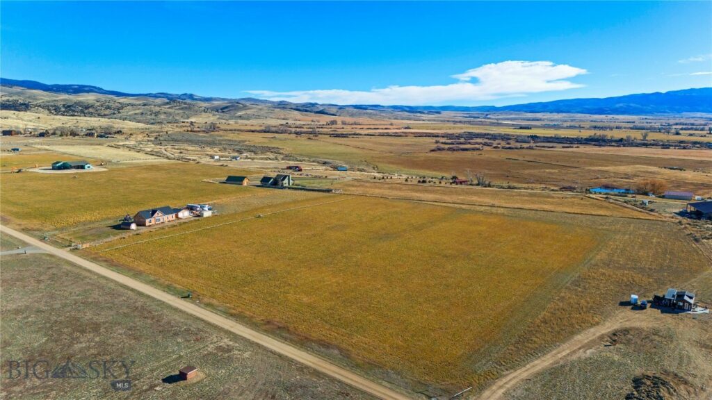 30 Mountain View Road, Sheridan MT 59749