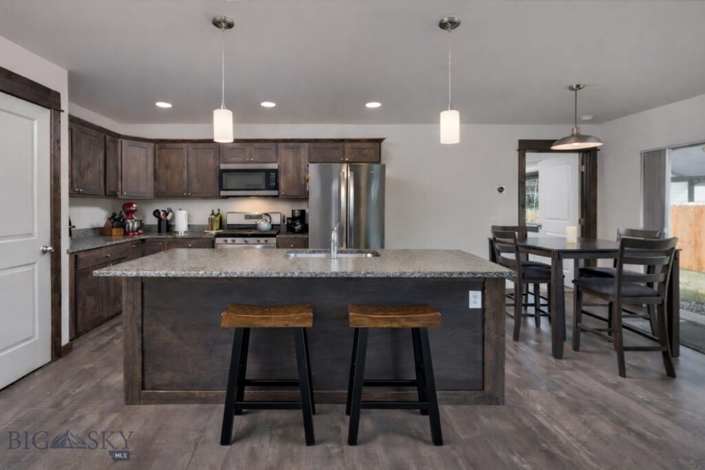 300 Crockett Way, Belgrade MT 59714