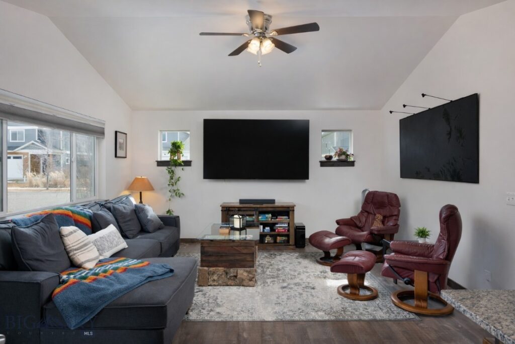 300 Crockett Way, Belgrade MT 59714