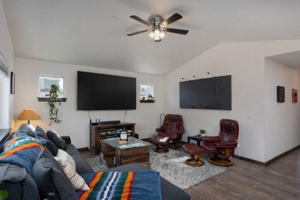 300 Crockett Way, Belgrade MT 59714