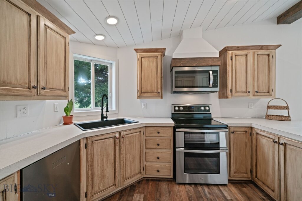 3000 Sales Road, Belgrade MT 59714