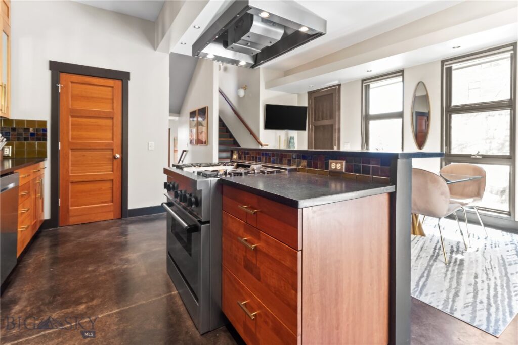 301 N Black Avenue, Bozeman MT 59715