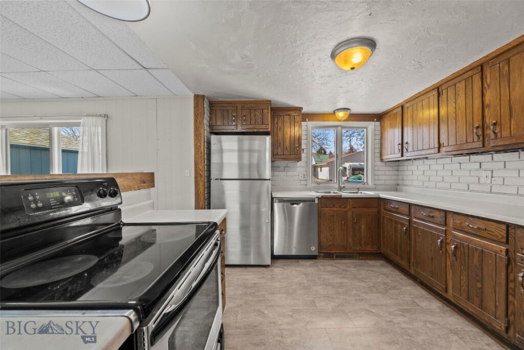 303 S Yellowstone Street, Livingston MT 59047