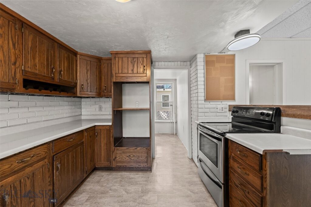 303 S Yellowstone Street, Livingston MT 59047