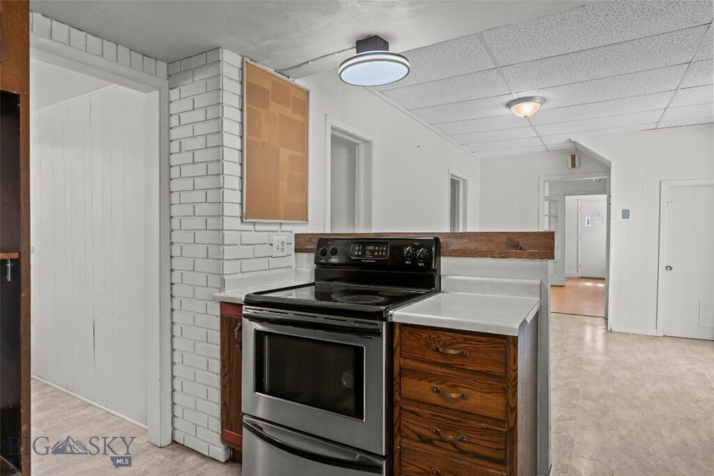 303 S Yellowstone Street, Livingston MT 59047