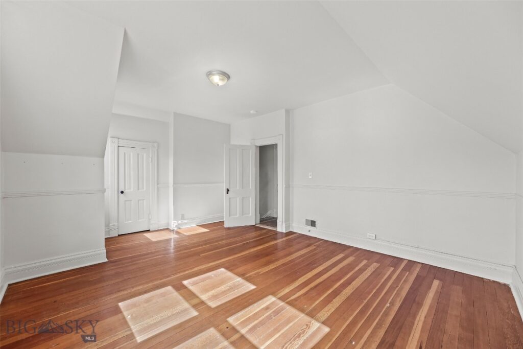 303 S Yellowstone Street, Livingston MT 59047